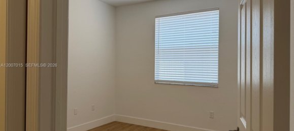 3 dormitorios dúplex en alquiler en Miami, Miami-Dade, Florida, USA № 615245 22