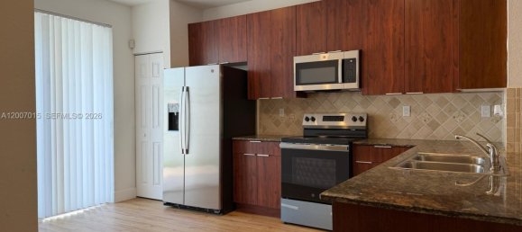 3 dormitorios dúplex en alquiler en Miami, Miami-Dade, Florida, USA № 615245 27