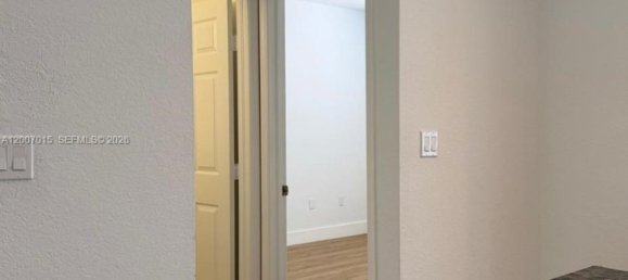 3 dormitorios dúplex en alquiler en Miami, Miami-Dade, Florida, USA № 615245 23