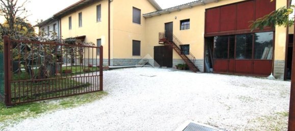 2 bedrooms House in Forlì, Italy No. 24758 24