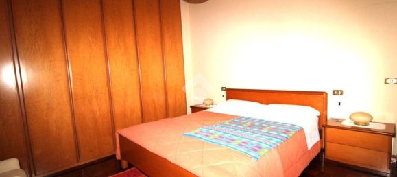 2 bedrooms House in Forlì, Italy No. 24758 20