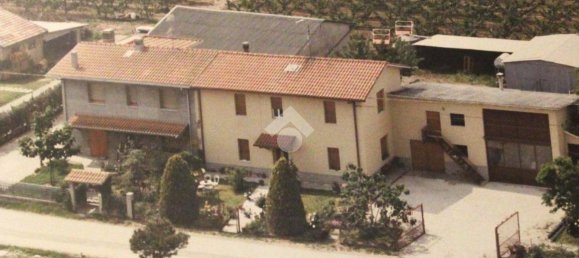 2 bedrooms House in Forlì, Italy No. 24758 6
