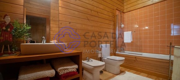 Дом с 10 спальнями в Оливейра ди Аземейш, Португалия № 72004 47