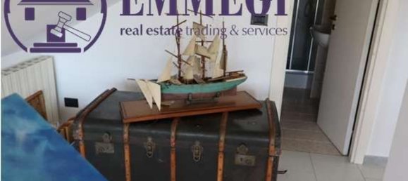 10 rooms House in Imperia, Italy No. 39518 91