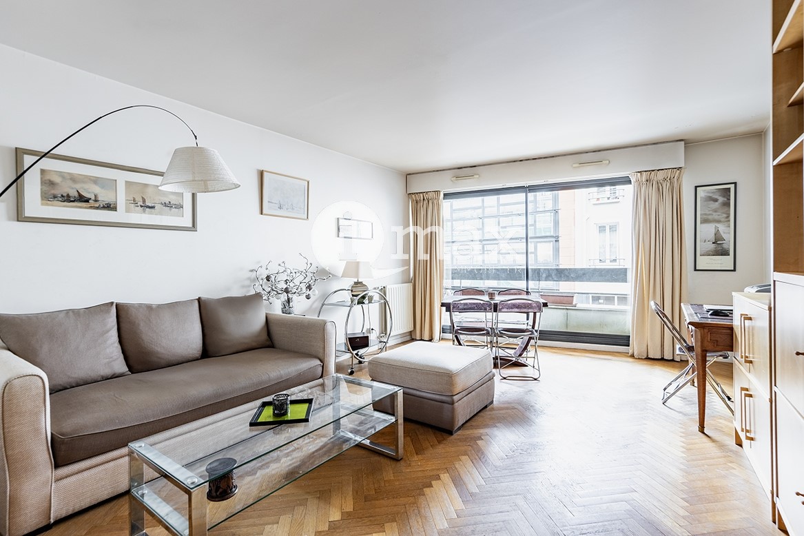 3 bedrooms Apartment in Levallois-Perret, France No. 116039