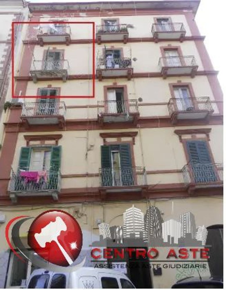 4 rooms Apartment in Taranto, Italy No. 270751