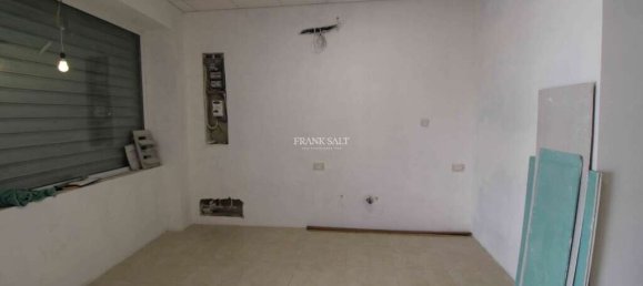Bureau à Fgura, Malta 55m² No. 13443 3