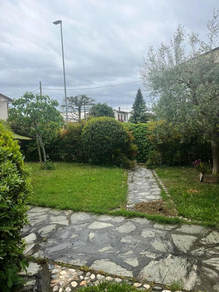 Villa de 8 habitaciónes en Massa Lombarda, Italy No. 153811