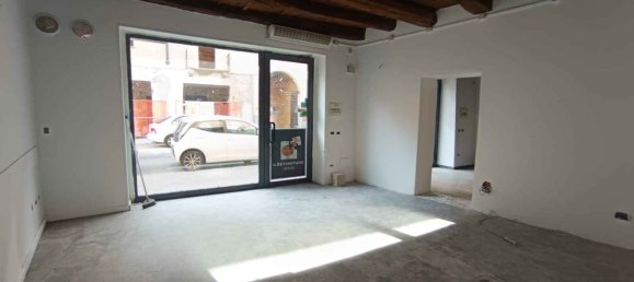 85m² Commercial property in Lodi, Italy No. 364595 5