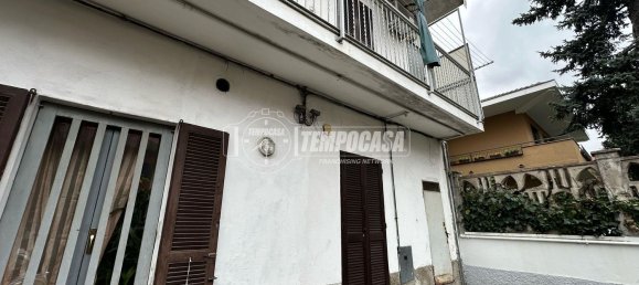 2-salle Appartement à Cologno Monzese, Italy No. 268868 13