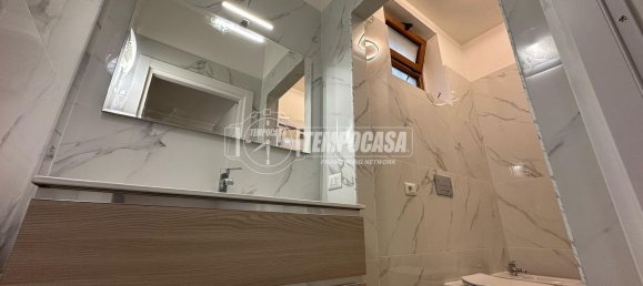 2-salle Appartement à Cologno Monzese, Italy No. 268868 11