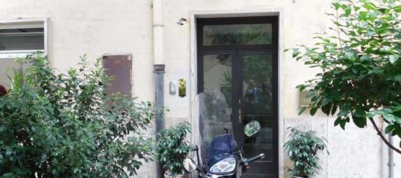 2 bedrooms Apartment in Rome, Italy No. 339451 3