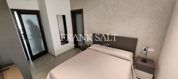 Квартира с 1 спальней в Сент-Джулианс, Мальта № 5262 3