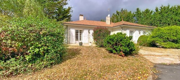 4 bedrooms House in Yzernay, France No. 357832 10