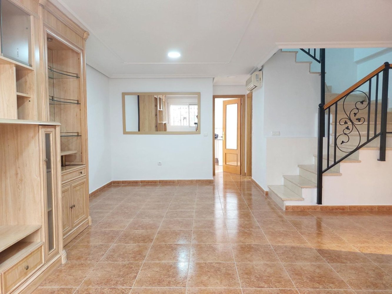 3 Schlafzimmer Haus in San Vicente del Raspeig, Spain, Nr. 156854