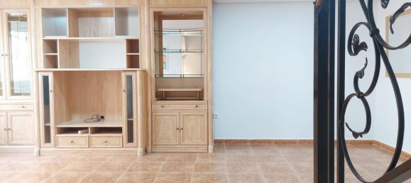 3 Schlafzimmer Haus in San Vicente del Raspeig, Spain, Nr. 156854 2