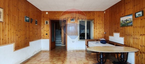 10غرفة منزل في Campolattaro, Italy رقم 276684 8