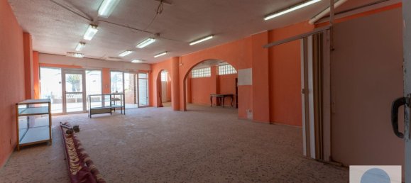  عقار تجاري في Alicante, Spain 130متر مربع رقم 135172 4