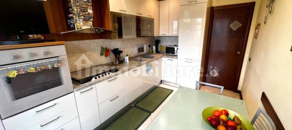 2 Schlafzimmer Wohnung in Rome, Italy, Nr. 203938 5