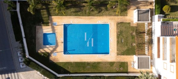 2 bedrooms Apartment in Quarteira, Portugal No. 100369 2