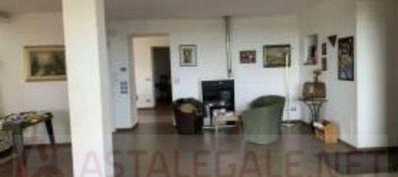 8غرفة منزل ذو طابقين في Fermo, Italy رقم 292949 8