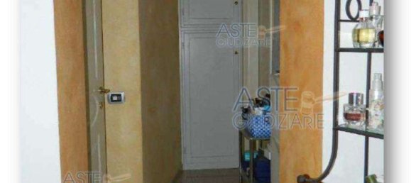 6 rooms Apartment in Seravezza, Italy No. 258690 17
