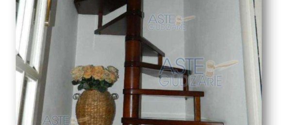 6 rooms Apartment in Seravezza, Italy No. 258690 15