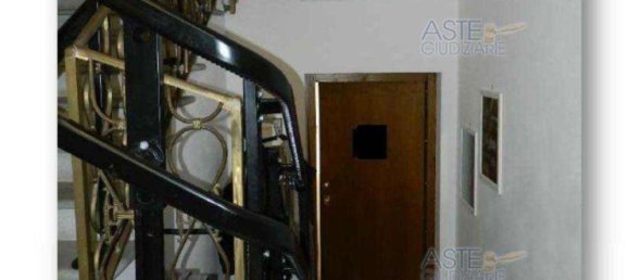 6 rooms Apartment in Seravezza, Italy No. 258690 5