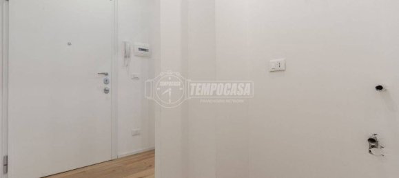 Apartamento de 1 dormitorio en Milan, Italy No. 276808 8
