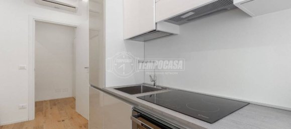 Apartamento de 1 dormitorio en Milan, Italy No. 276808 3