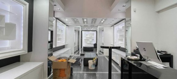 5 rooms Commercial property in Palermo, Italy No. 344459 5