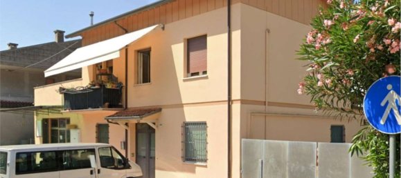 3 bedrooms Apartment in Cesena, Italy No. 376807 2