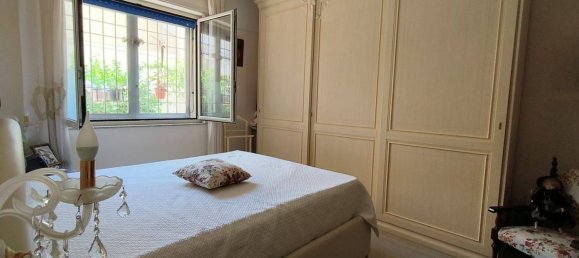 1 bedroom Apartment in Naples, Italy No. 320411 10