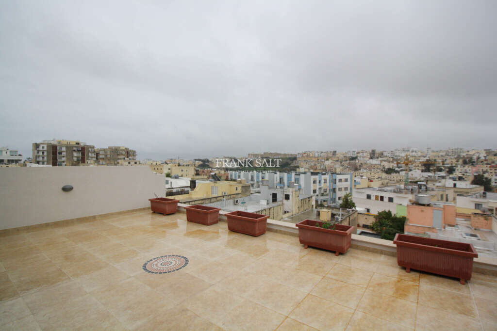 3 chambres Penthouse à Swieqi, Malta No. 9486