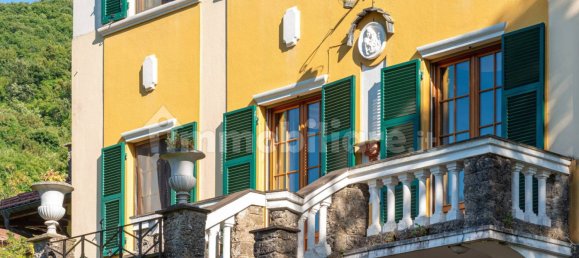 5 bedrooms Villa in Savignone, Italy No. 302356 3