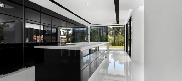 6 bedrooms House in Almada, Portugal No. 142358 9