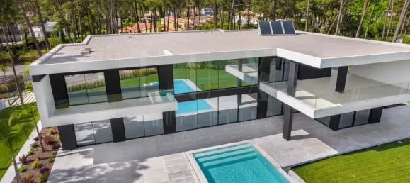 6 bedrooms House in Almada, Portugal No. 142358 2