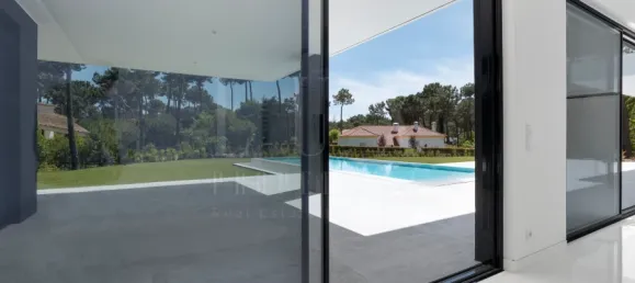 6 bedrooms House in Almada, Portugal No. 142358 8