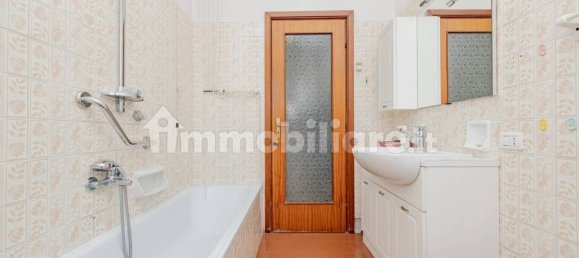 2 Schlafzimmer Wohnung in Parabiago, Italy, Nr. 267377 42