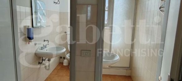 Oficina en Biella, Italy 1728 m² No. 165258 6