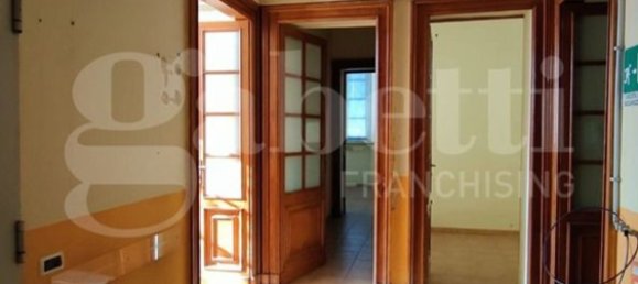 Oficina en Biella, Italy 1728 m² No. 165258 10