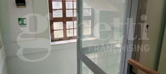 Oficina en Biella, Italy 1728 m² No. 165258 11