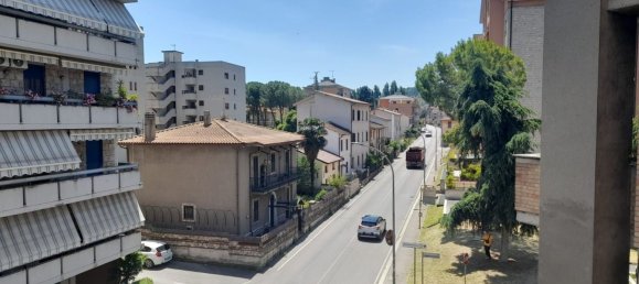 4-salle Appartement à Terni, Italy No. 283810 16