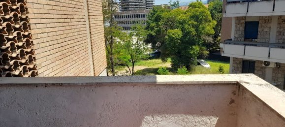 4-salle Appartement à Terni, Italy No. 283810 2