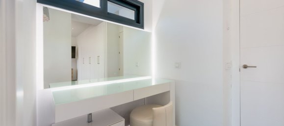 4 Schlafzimmer Villa in Estepona, Spain, Nr. 121151 9