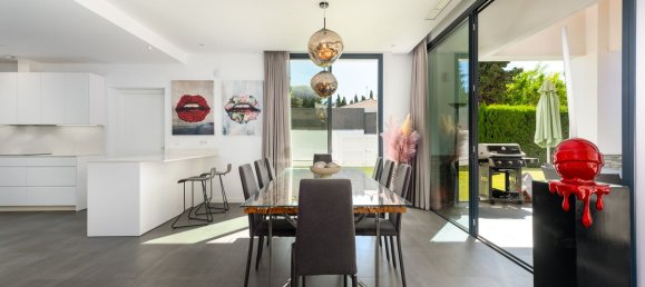 4 Schlafzimmer Villa in Estepona, Spain, Nr. 121151 29