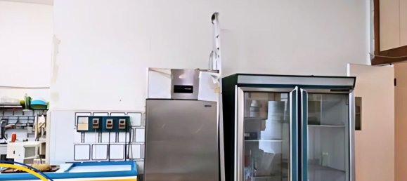 640m² Commercial property in Latiano, Italy No. 185670 27