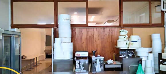 640m² Commercial property in Latiano, Italy No. 185670 24