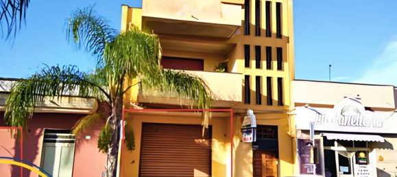 640m² Commercial property in Latiano, Italy No. 185670 4