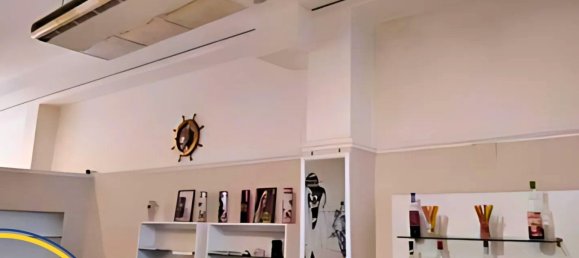 640m² Commercial property in Latiano, Italy No. 185670 16